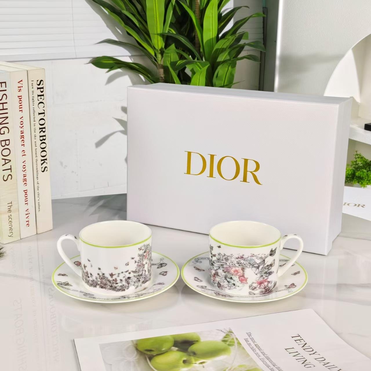 cup setÂ of two tea cups with saucers - Image 2 of 3